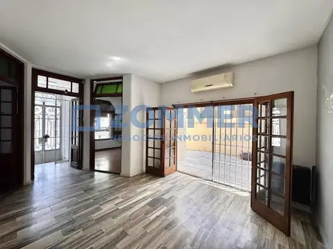 Casa 5 ambientes en venta en lote propio de 306 mtrs, San Martín – APTA CREDITO HIPOTECARIO