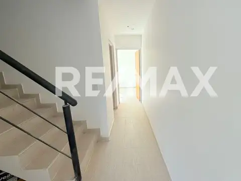 Depto Tipo Casa 4 ambientes con 2 baños