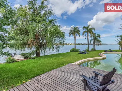 Av de los lagos al 5800