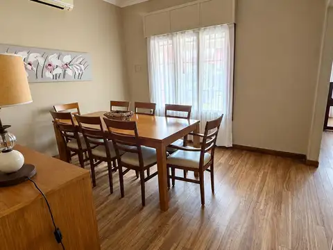 Casa 3 ambientes con 2 baños