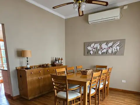 Casa en Venta en Olivos Maipú/Uzal, USD 280.000
