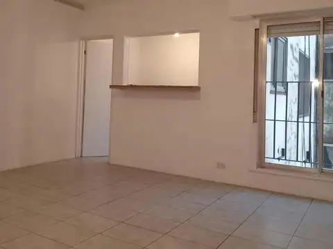 Departamento en venta - 2 Dormitorios 1 Baño - Constitución