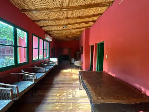 ALQUILER COMERCIAL CASONA CON BODEGA Y VIÑEDO MZA