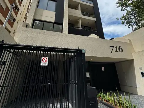 Pío Díaz 700, Piso 1