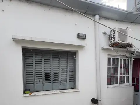Casa en Alquiler con 1 cochera