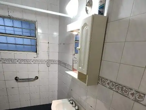 Depto Tipo Casa en Venta en Banfield, USD 85.000