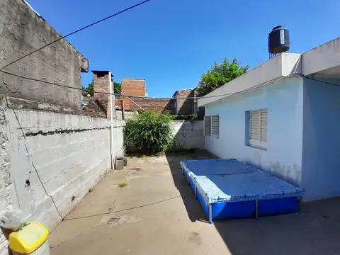 Casa 5 ambientes con 1 baño
