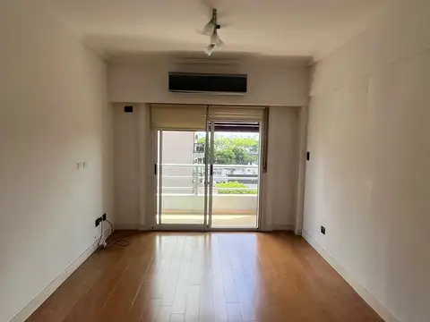 Departamento en Alquiler en Villa Luro, $ 830.000