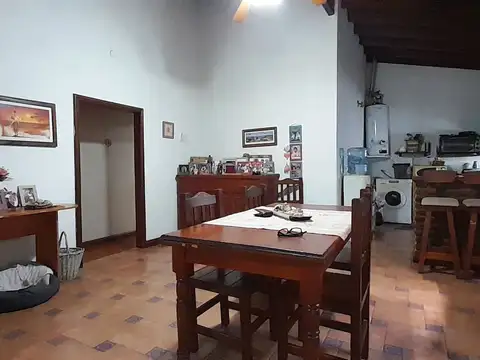 Casa en Venta en Don Torcuato, USD 77.000