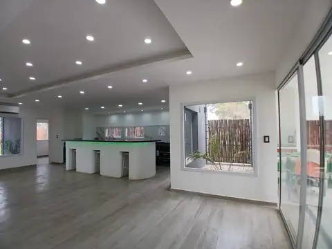 VENTA CASA EN SAN PABLO 4 AMBIENTES CON PILETA