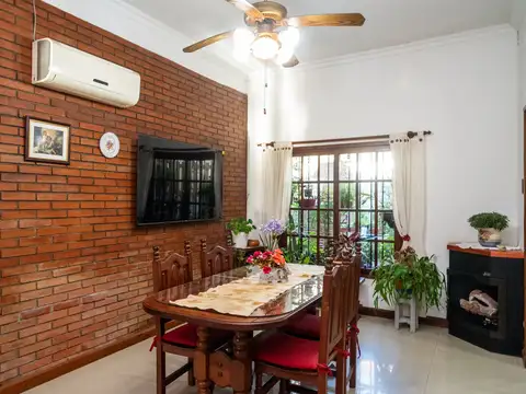 VENTA CASA PH 3 AMBIENTES CON COCHERA BERNAL