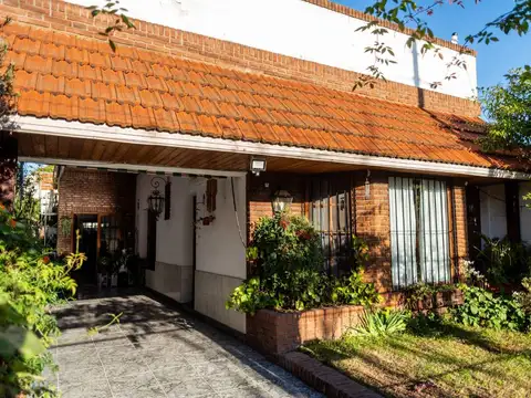 VENTA CASA PH 3 AMBIENTES CON COCHERA BERNAL