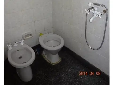 Departamento 5 ambientes con 1 baño