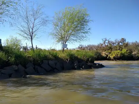 Rio / Arroyo Urión 100