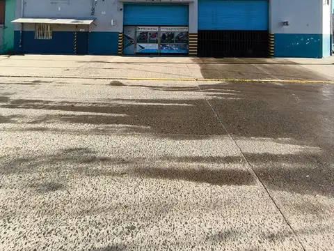 Local y Depósito
