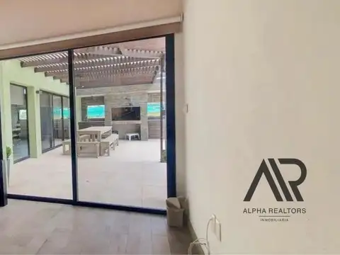 Casa en Alquiler de 5 dormitorios