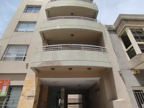 VENTA HERMOSO DEPTO 2 AMB CENTRO ESCALADA