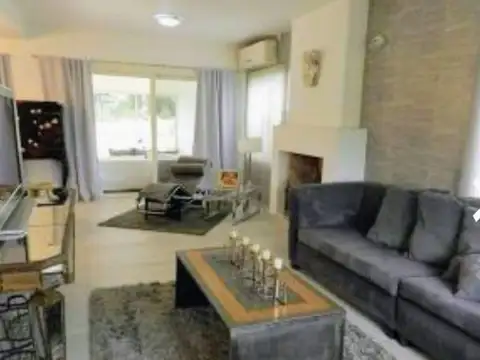 Casa en Venta en Club De Campo Pueyrredon, USD 310.000