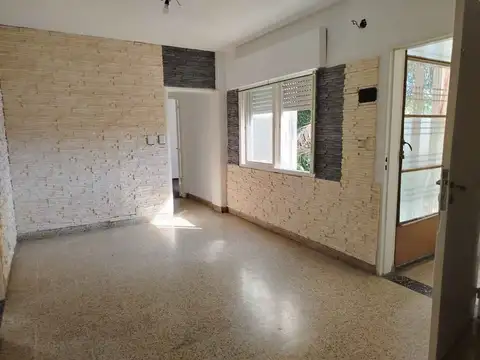 PH 3 ambientes terraza propia en Lomas del Mirador