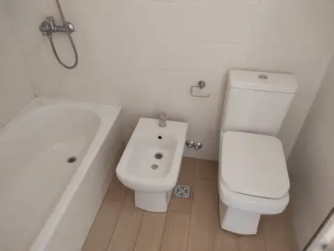 ALQUILER MONOAMBIENTE CON BALCON VILLA CRESPO