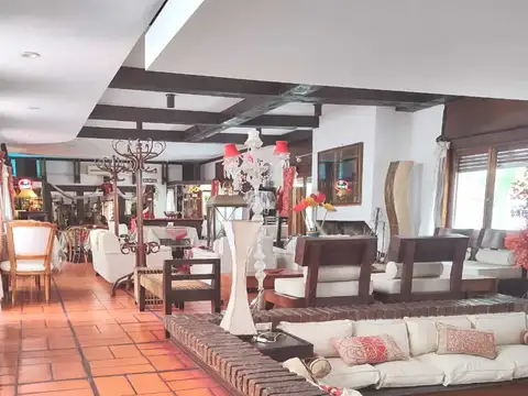 Hotel en Venta en Los Pinos, USD 750.000