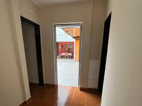 Depto Tipo Casa en Alquiler en San Jose, $ 400.000