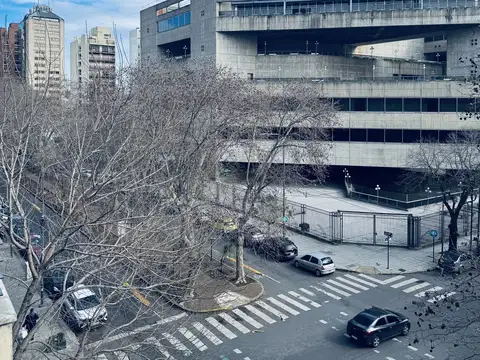 53 esquina 9 700