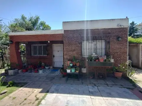 VENTA CASA QUINTA - 3 AMBIENTES -LA REJA-MORENO