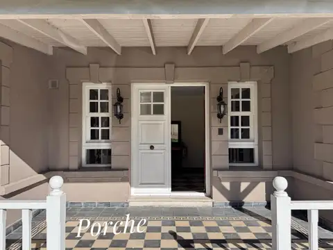 Casa en Venta con 4 cocheras