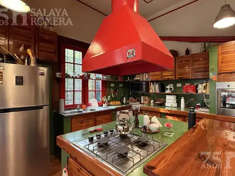 Casa 7 ambientes con 3 baños