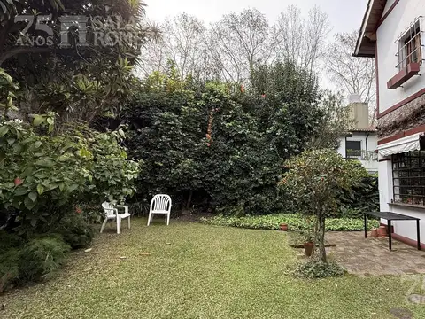 Casa 6 ambientes con 3 baños
