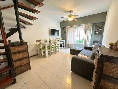 Depto Tipo Casa en Venta de 3 dormitorios