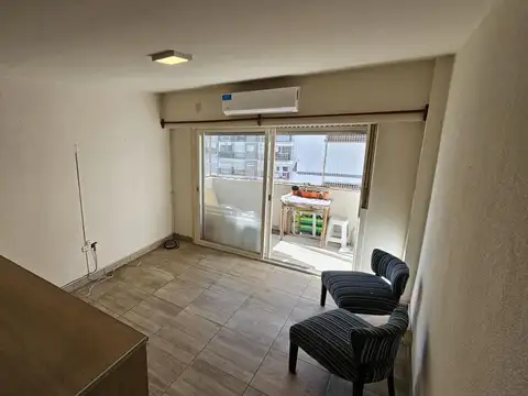 Falucho 1800, Piso 5