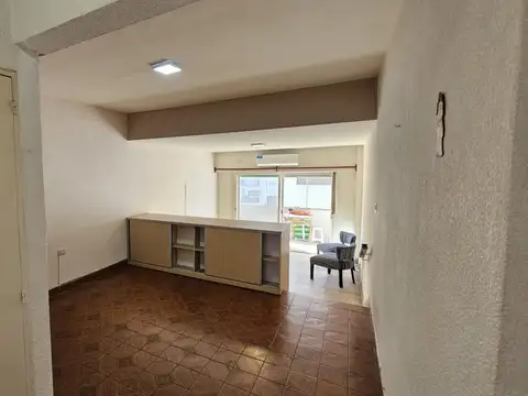 DTO. 2 AMB. 57 M2. - LATERAL - PASEO ALDREY