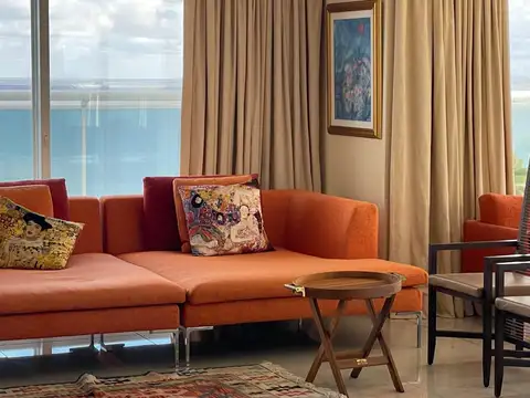 Departamento en Venta en Playa Mansa, USD 3.800.000