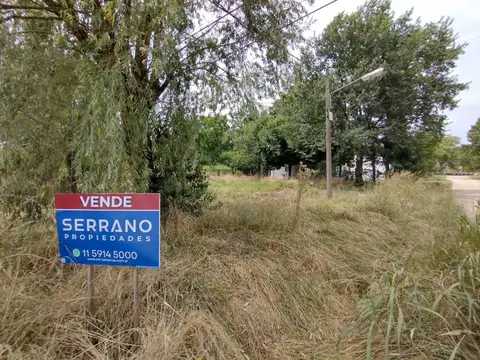 Venta terreno 760 m2,  gas natural, Larreta al 300, Parque Sakura, Exalt. de la Cruz