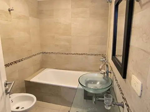 Departamento en Alquiler con 1 cocheras