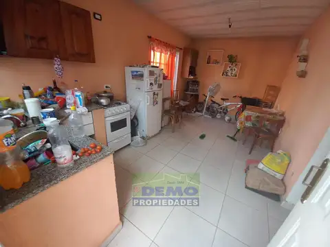 Luis Pasteur N°752 E/ M. de Oliden y Av. Pte. Arturo U. Illia