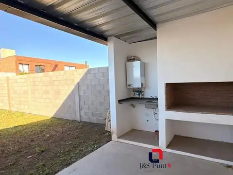 Casa 4 ambientes con 3 baños