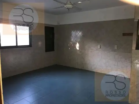 Departamento en Alquiler en Villa Sarmiento, $ 350.000