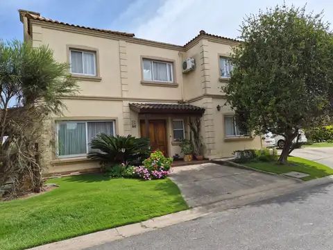 Casa en Venta al Noreste