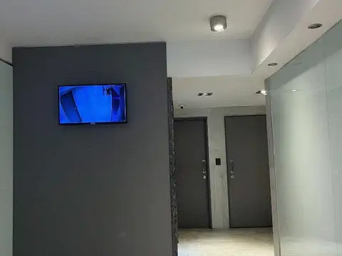 España 100, Piso 04