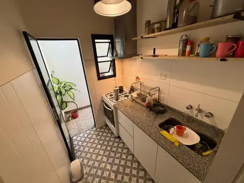 Departamento en Venta, Balvanera, monoambiente patio.