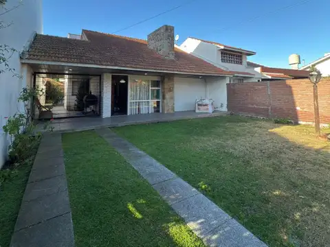 Venta de Chalet 5 AMBIENTES en Punta Mogotes, Mar del Plata
