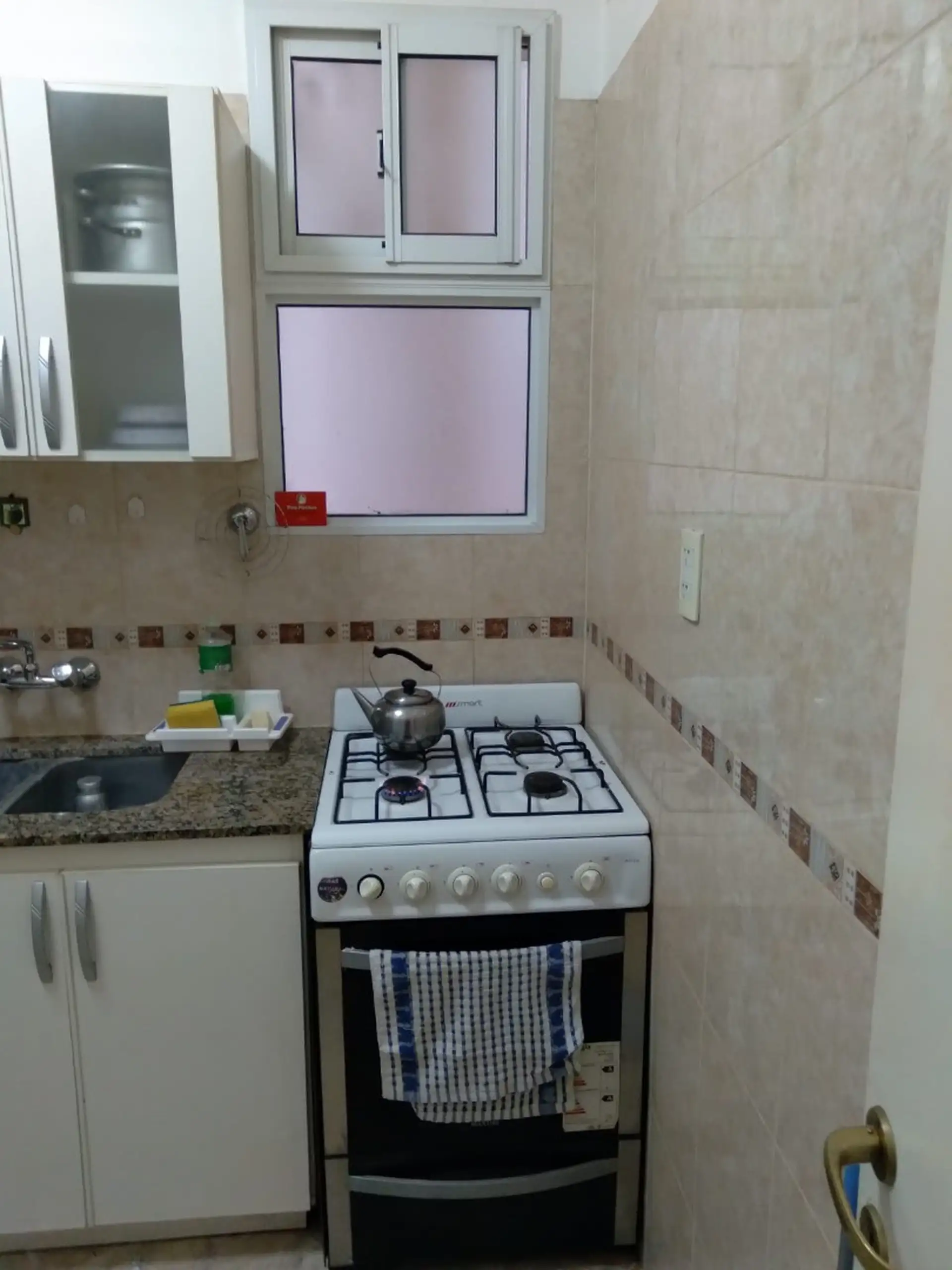 Depto 2 amb, 42m² amueblado en 3° piso — Plaza Colón