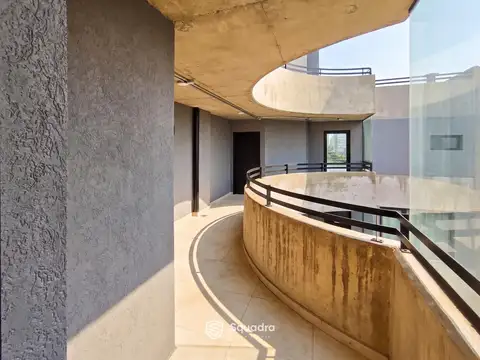 VENTA - Monoambiente con balcón - Zona abasto, Rosario.