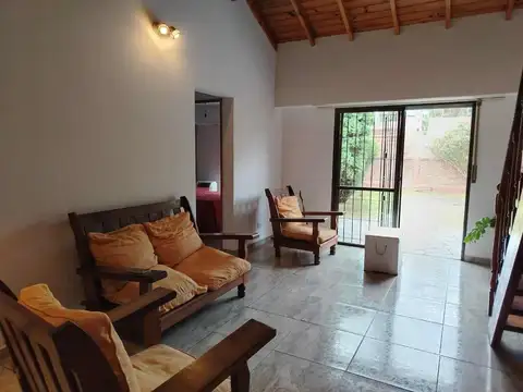 Venta Casa 4 ambientes c patio Santa Clara del Mar