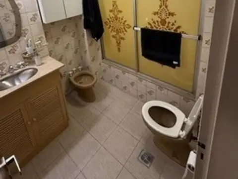 Departamento 4 ambientes con 2 baños
