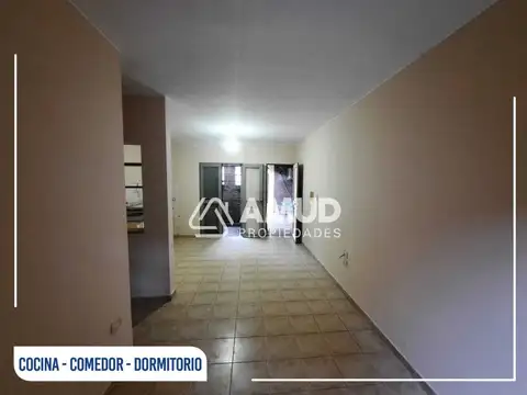 Departamento en Alquiler en Metalúrgico, $ 300.000