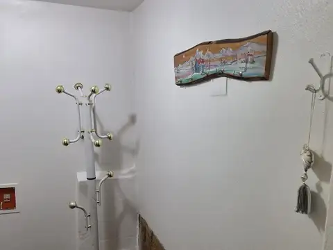 REMAX FOLLOW OFRECE EN ALQUILER.